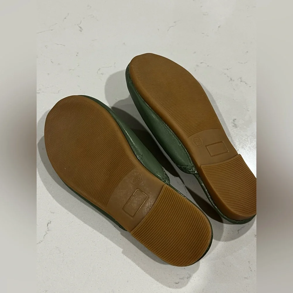 MG Baby Green Slip On Flats Sz 29 (US Girls 5)